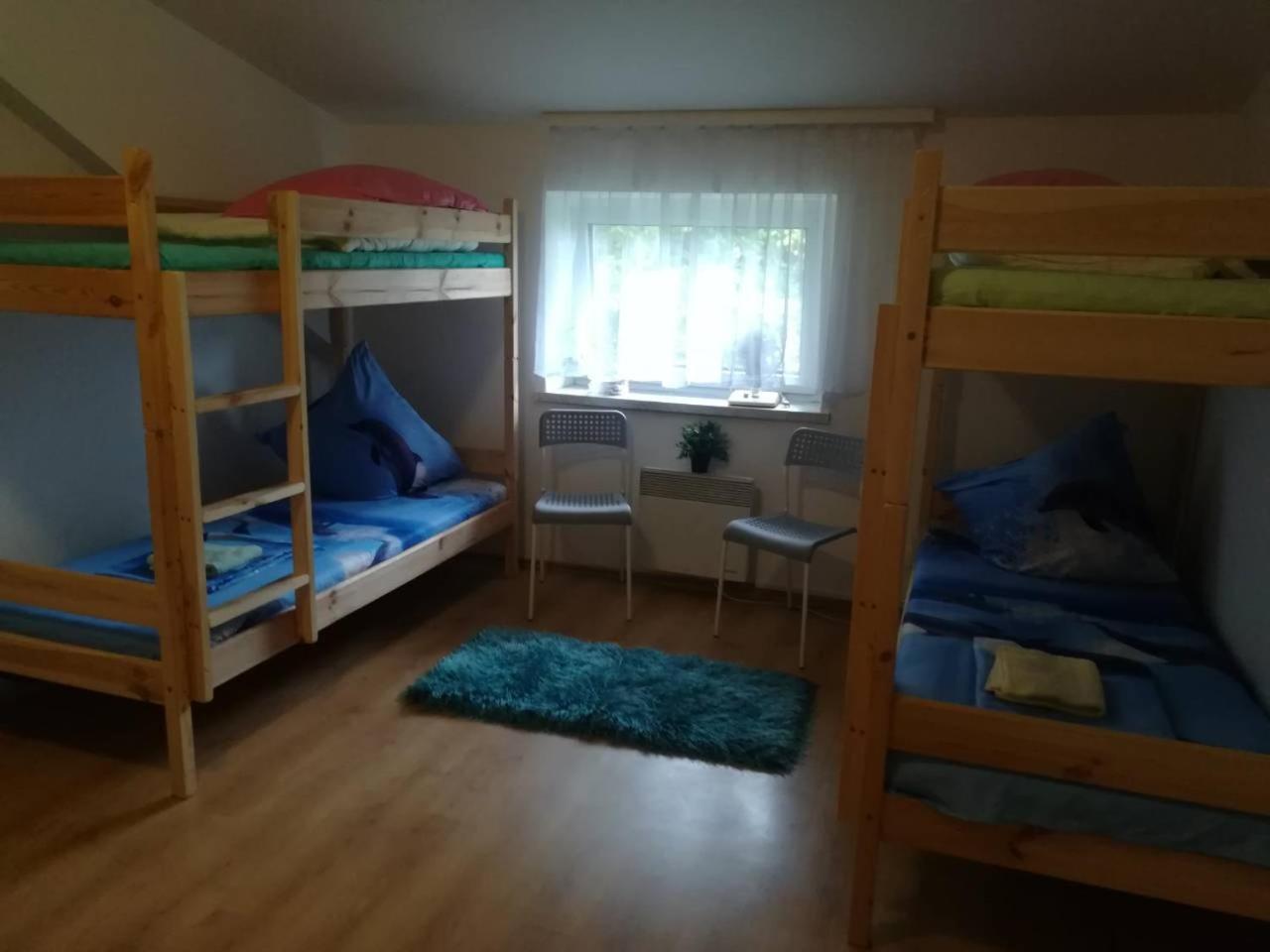 Bart House Gyvenimas sodyboje Warsaw